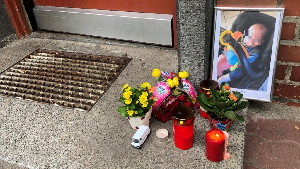 Происшествия: В Берлине суд оправдал мать, убившую годовалого сына