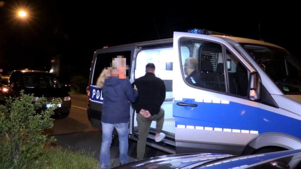 Происшествия: В Северном Рейне-Вестфалии полиция задержала 8 человек, которые собирали деньги для ИГ