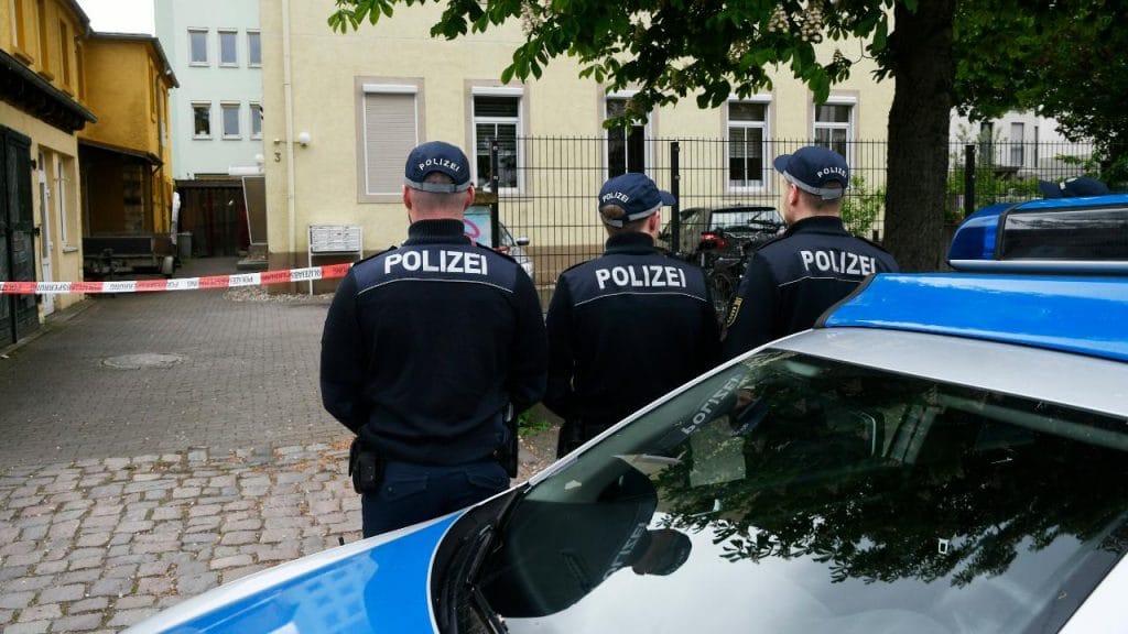Происшествия: Семейная драма в Дрездене: отец убил родных детей
