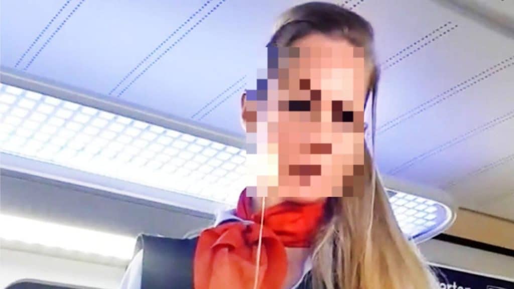 Происшествия: Скандал в Deutsche Bahn: во время работы проводница снимала порно