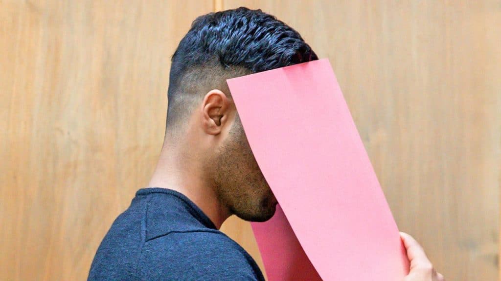 Происшествия: Из-за ревности ливанец побрил девушку налысо