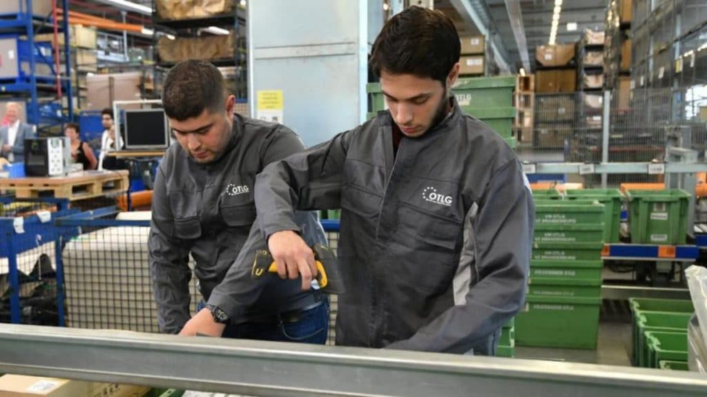 Общество: Какие шансы у беженцев найти работу в Германии?