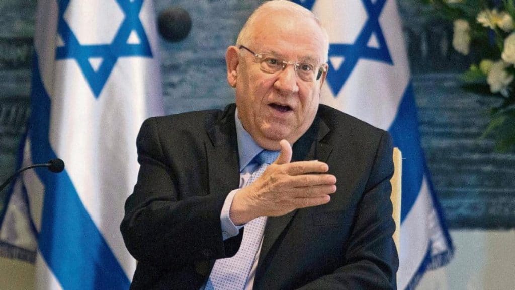 Общество: Президент Израиля считает, что Германия капитулировала перед антисемитизмом