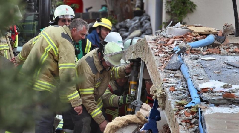 Происшествия: Взрыв в жилом доме в Баварии: спасатели нашли труп мужчины, поиски семилетней девочки продолжаются рис 3