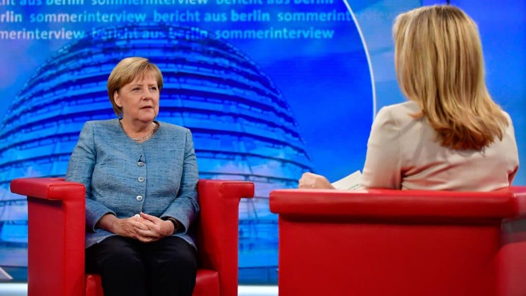 Политика: Ангела Меркель отказалась от традиционных летних интервью