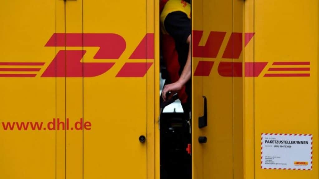 Происшествия: Deutsche Post ежегодно открывает больше 12 000 писем с наркотиками, но их отправители остаются безнаказанными