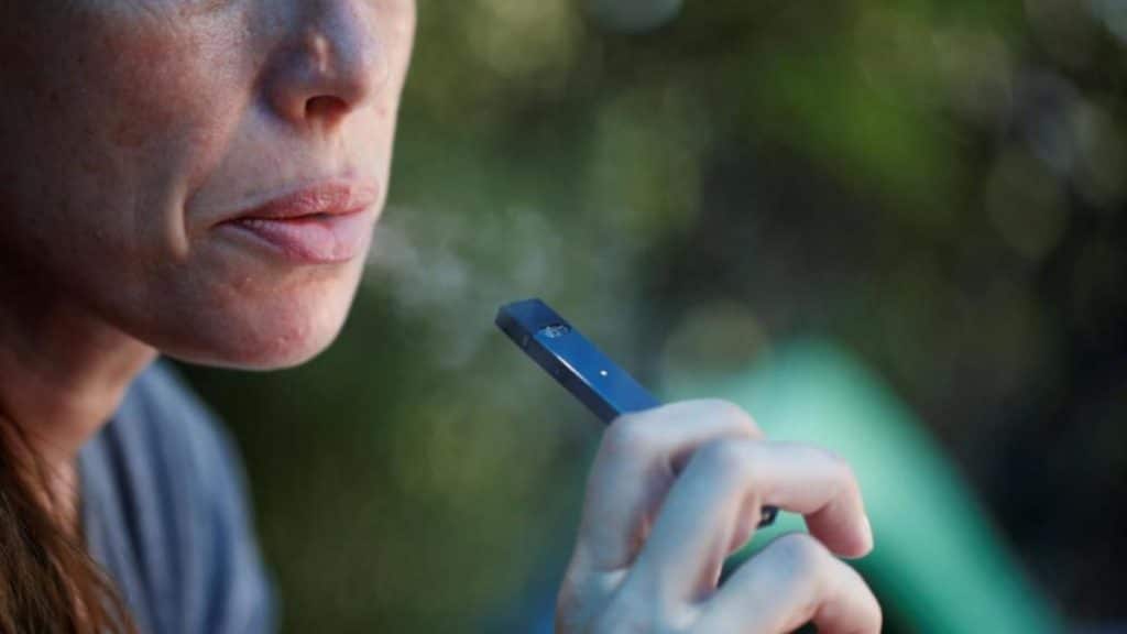 Здоровье: Электронные сигареты вредят мозгам