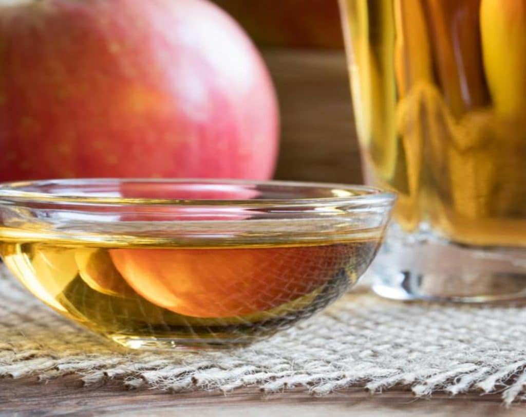 Здоровье: Почему полезно пить яблочный уксус