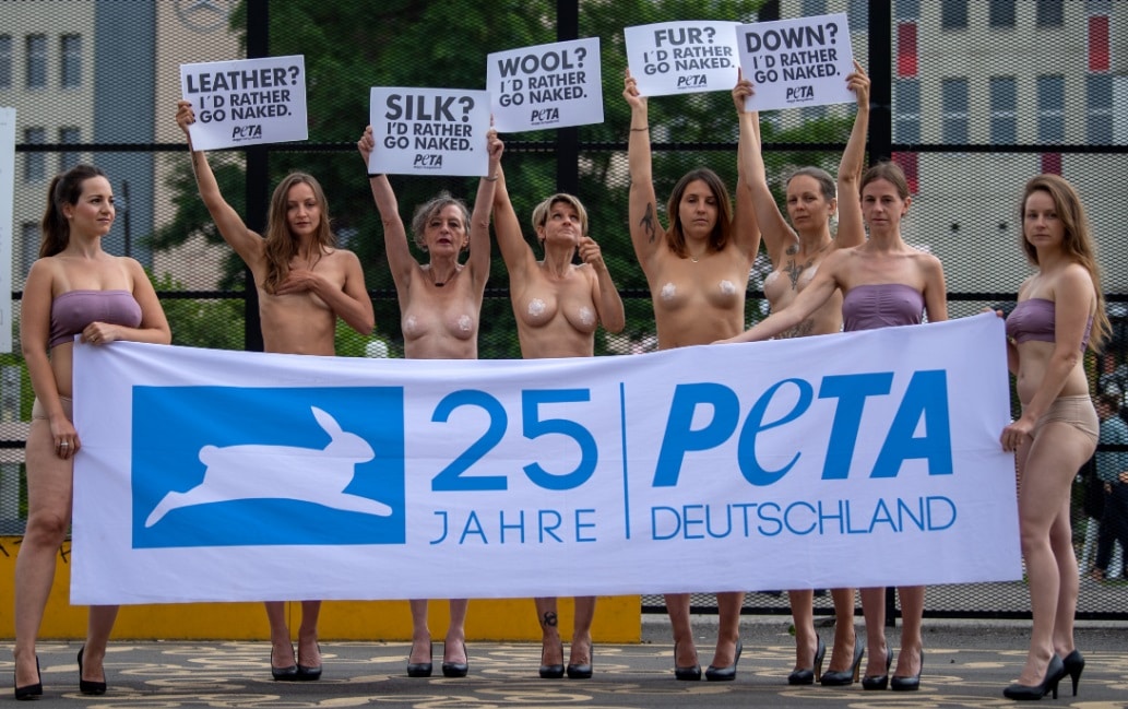 Общество: В Берлине женщины оголились ради животных