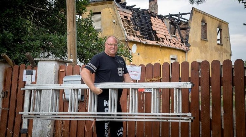 Происшествия: Бранденбург: мужчина спас от огня соседку и ее четверых детей