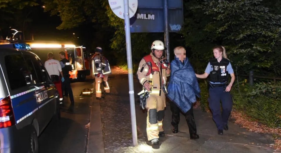 Происшествия: Происшествия: В Берлине женщина-полицейский спасла тонущего вора