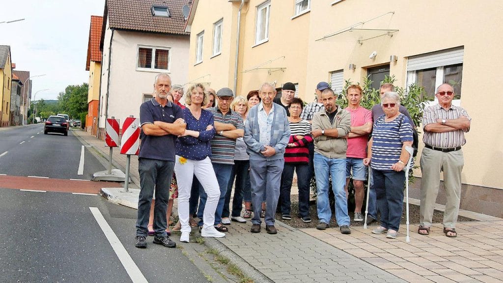 Общество: Счет на €180 тыс: власти Баварии требуют от людей денег за ремонт улицы, на которой они не живут
