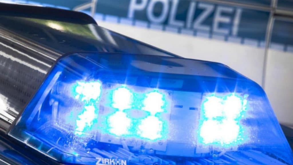 Происшествия: Незнакомец на улице в Лейпциге сильно избил девушку