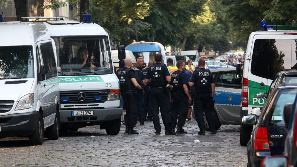 Происшествия: Массовая драка: в Берлине более 50 человек набросились друг на друга