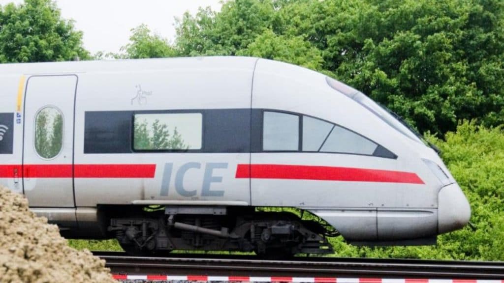 Общество: Deutsche Bahn: когда поездка первым классом выгоднее, чем вторым?