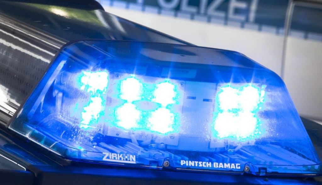 Происшествия: В Северном Рейне-Вестфалии неизвестный набросился с ножом на подростка