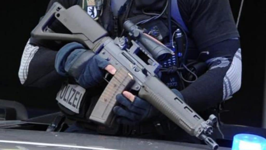 Происшествия: Полиция Берлина потеряла пистолет-пулемет