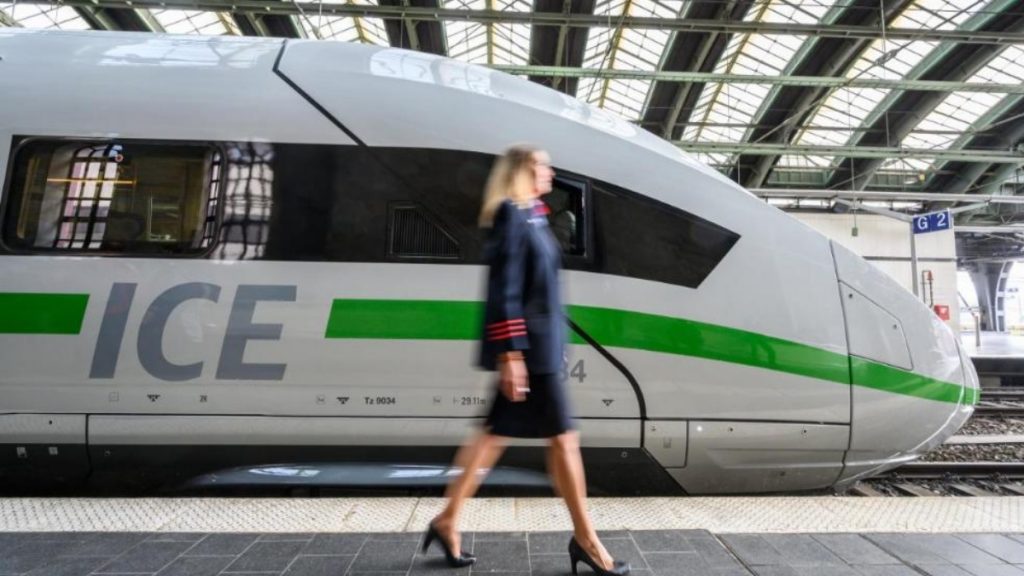 Общество: Новый дизайн, Wi-Fi и более доступные билеты: какие изменения ждут клиентов Deutsche Bahn