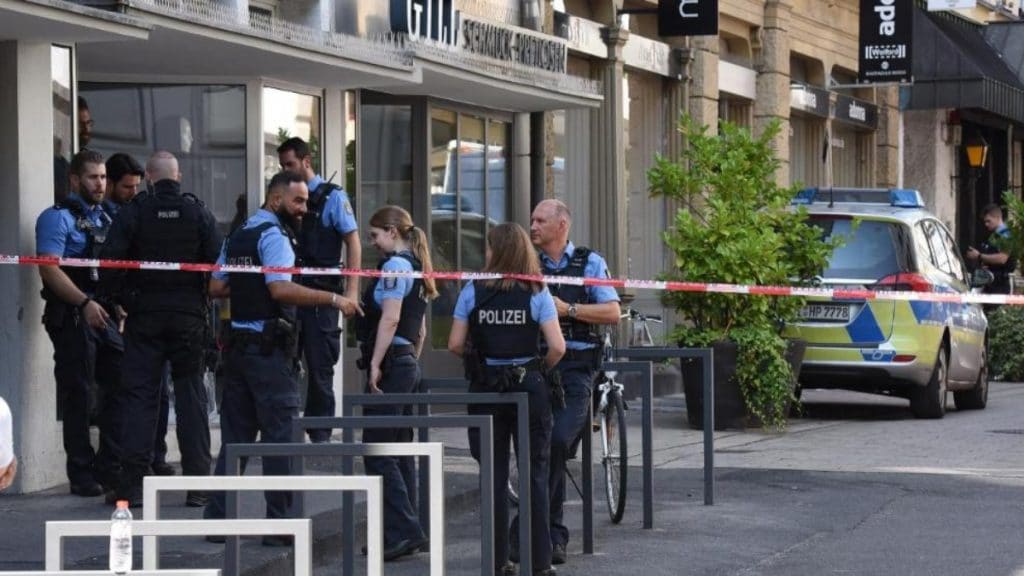 Происшествия: В Висбадене нашли мертвого мужчину. Полиция задержала двух подозреваемых из Турции