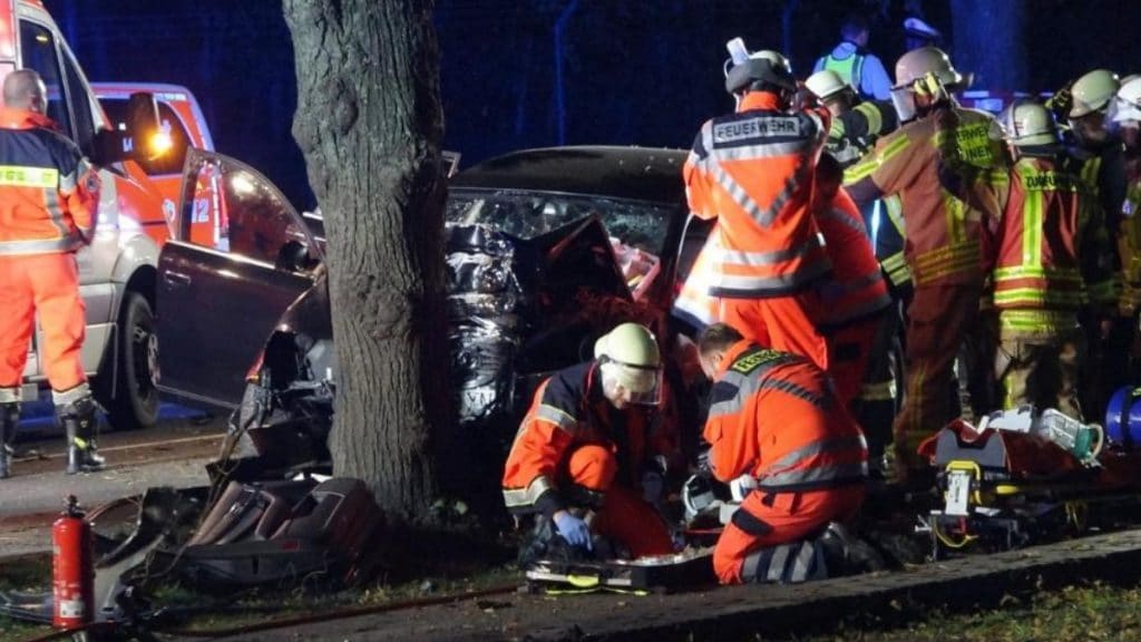 Происшествия: Ужасное ДТП в Северном Рейне-Вестфалии: девушка и ее четырехлетний сын погибли на месте