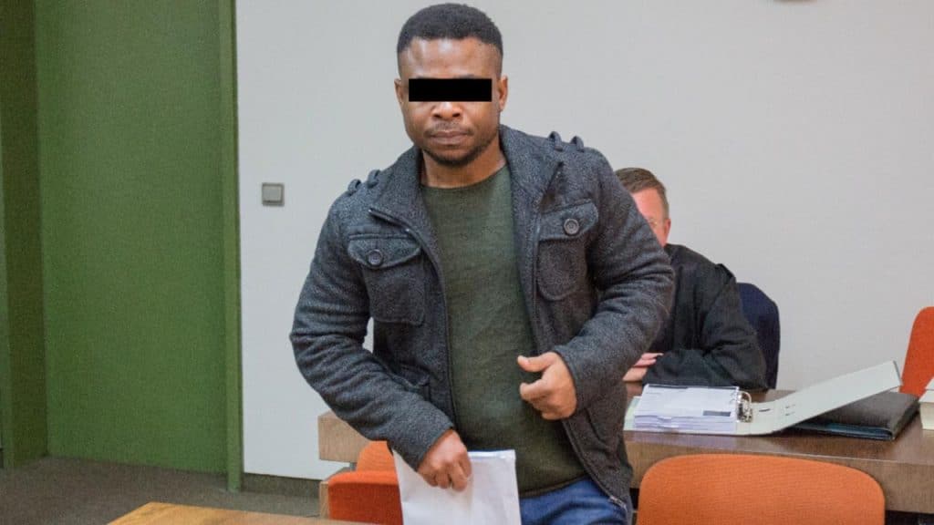 Происшествия: В Баварии нигериец заманил в приют ребенка, а затем изнасиловал