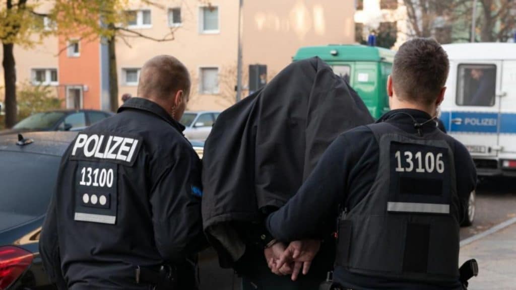 Происшествия: Почему преступные кланы десятилетиями орудуют в Германии, и как власти борются с этим
