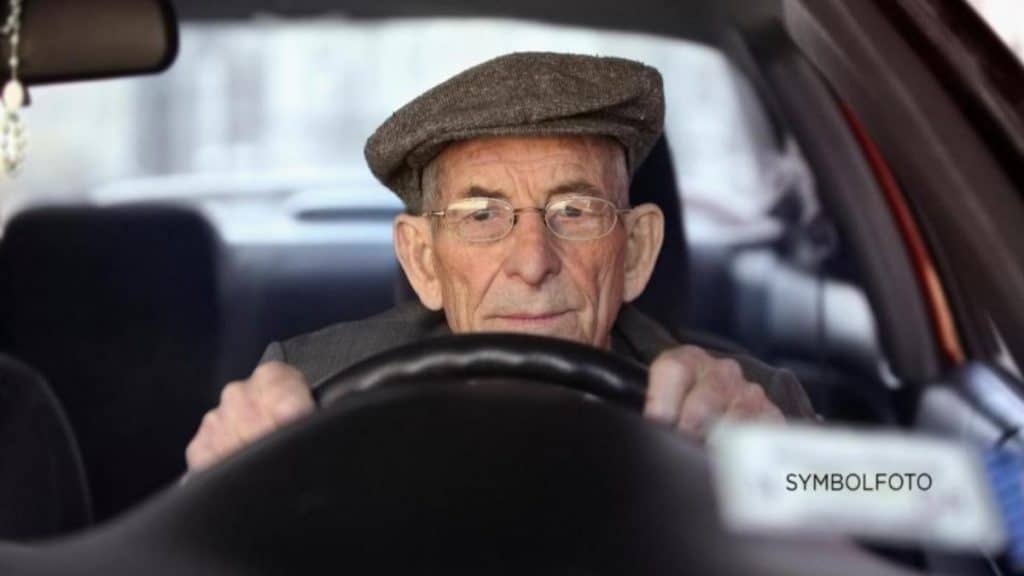Общество: Очередное смертельное ДТП по вине пенсионера: стоит ли лишать пожилых людей водительского удостоверения?
