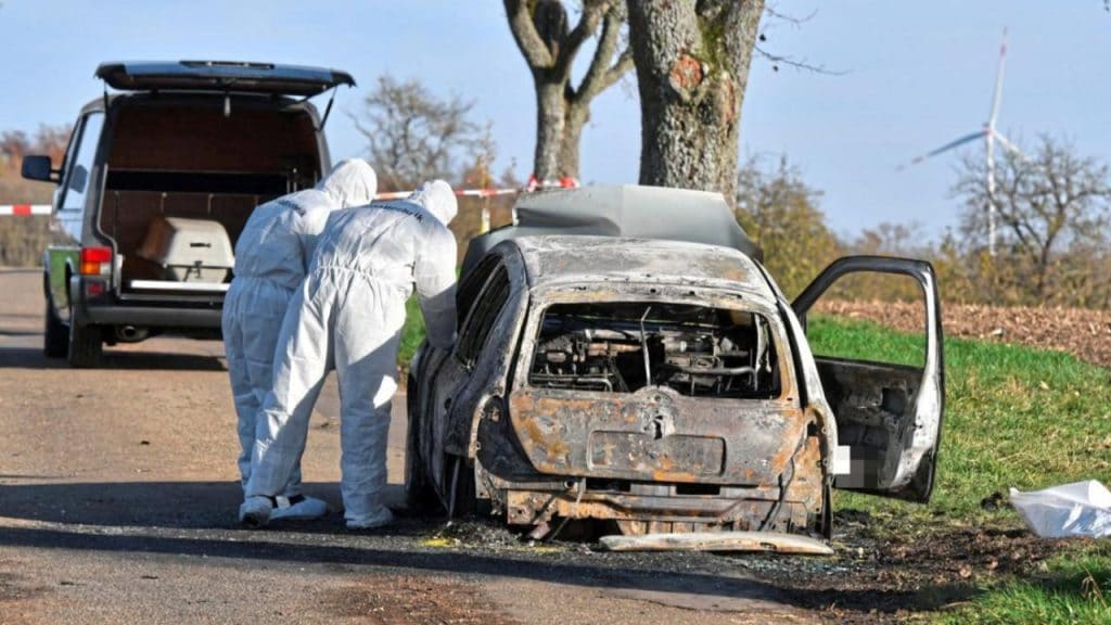 Происшествия: Житель Баден-Вюртемберга заживо сжег жену в автомобиле