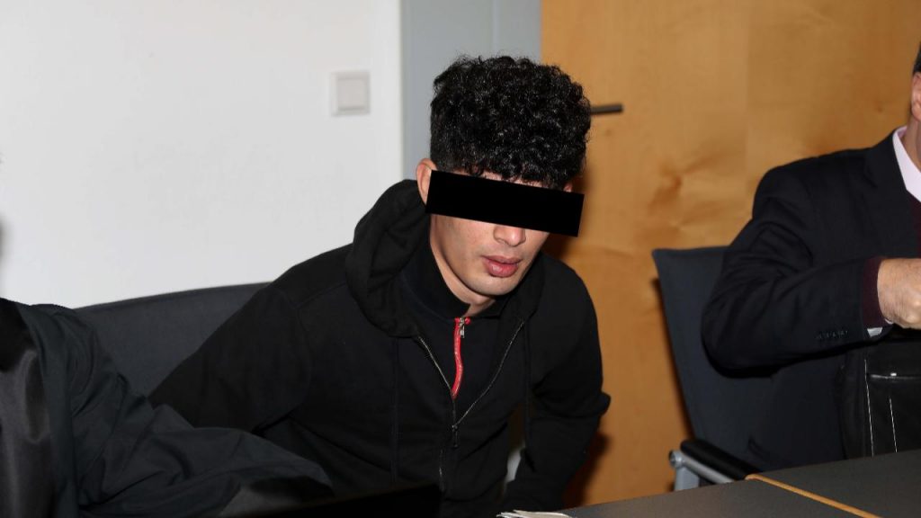 Происшествия: В Баварии афганец избил четырех человек: в суде он сослался на «амнезию»
