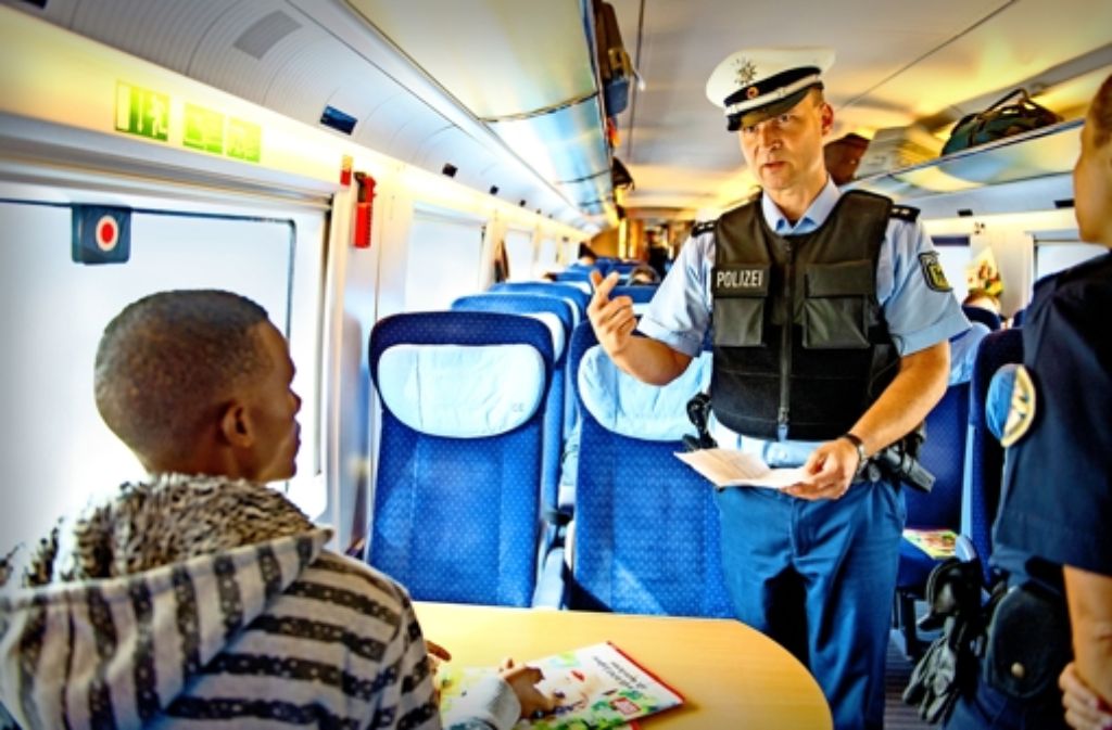 Мигранты в Германии смогут бесплатно ездить на общественном транспорте
