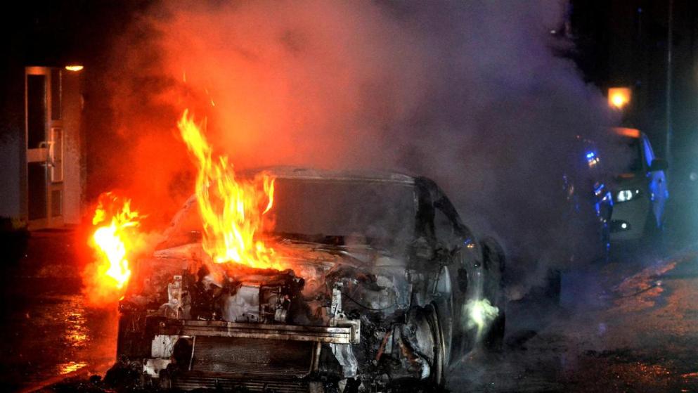 Происшествия: Из-за урезанного пособия сириец сжег более десятка дорогих автомобилей