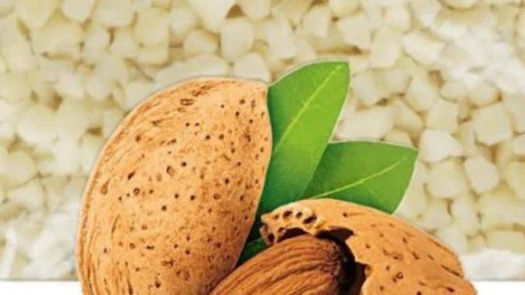 Общество: Rewe изымает из продажи орехи собственной марки из-за частиц металла в пачках