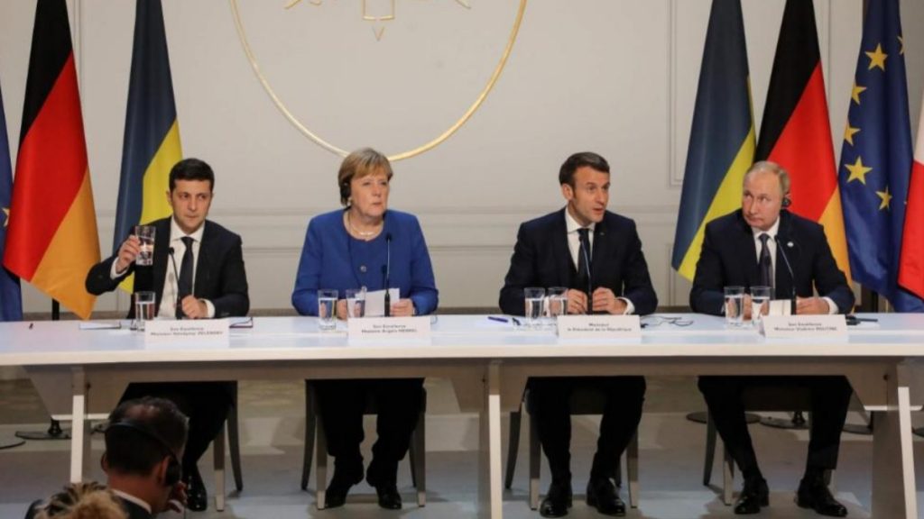 Политика: Встреча в «нормандском формате»: о чем договорились Меркель, Макрон, Путин и Зеленский?
