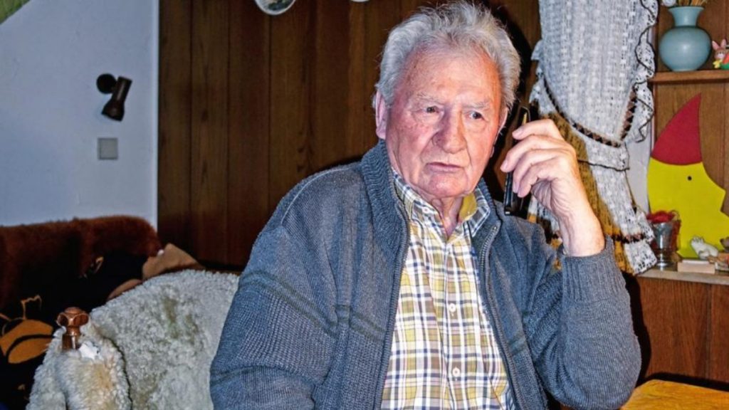 Происшествия: Телефонные мошенники: каждые 34 минуты преступники пытаются выманить деньги у немецких пенсионеров