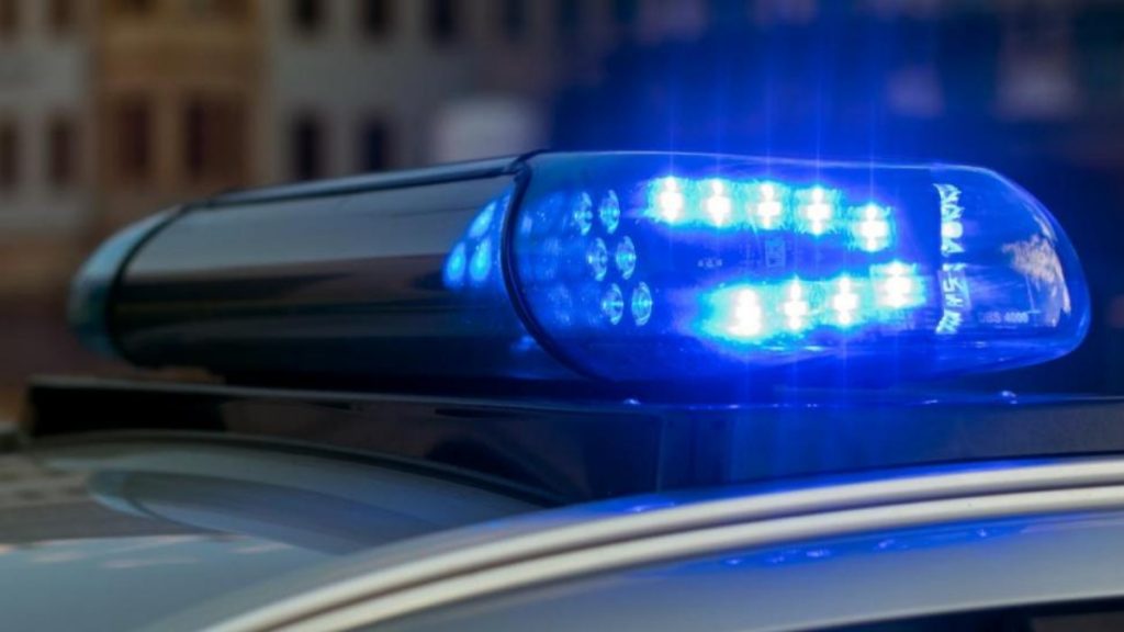 Происшествия: Штутгарт: днем посреди улицы мужчина зарезал ранее незнакомую ему женщину