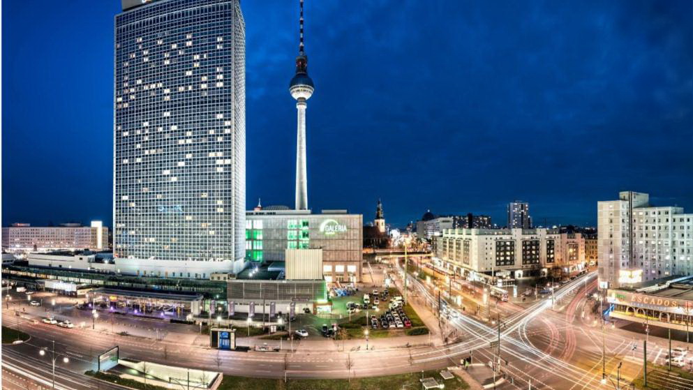 Происшествия: Массовая драка на Александерплац в Берлине: арестованы 11 человек