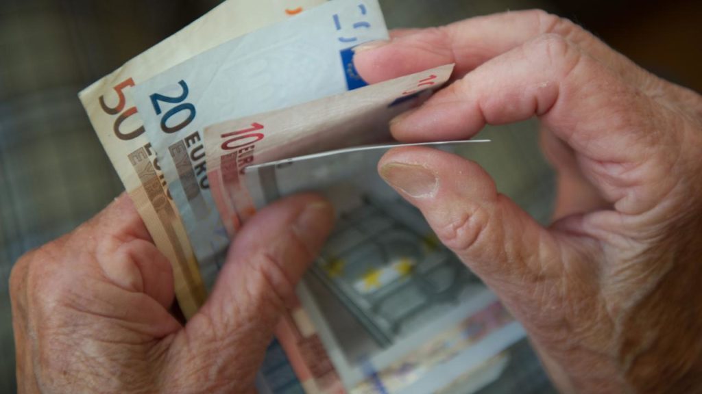 Общество: 13-я пенсия и различные бонусы: пенсионная система Германии отстает от Австрии и даже Польши