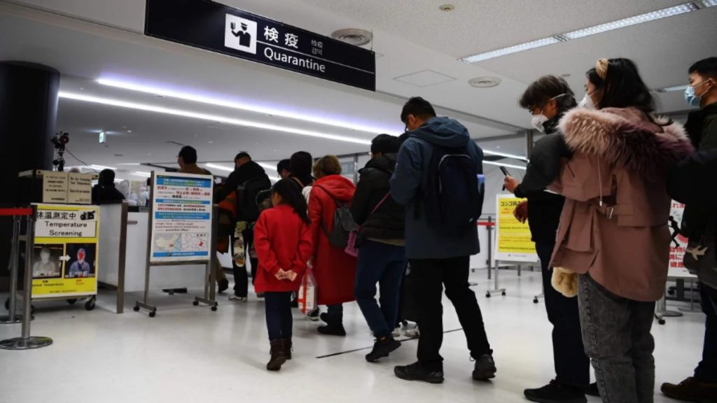 Отовсюду обо всем: Китаянке с симптомами коронавируса удалось покинуть родину и улететь в Европу