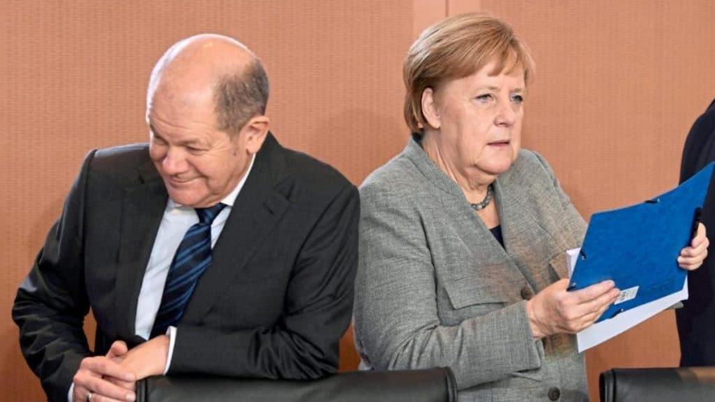 Деньги: В 2019 году профицит в бюджете Германии составил €19 млрд