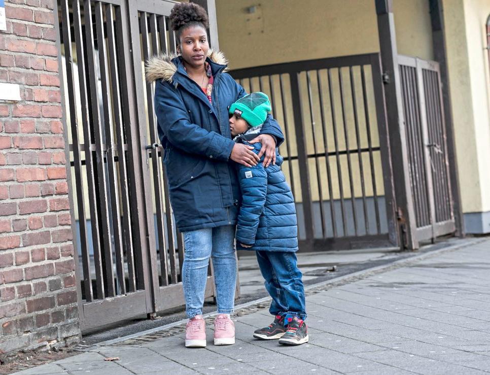 Общество: Расизм в Германии не искоренить: «Моего сына обзывают в школе «нигером»