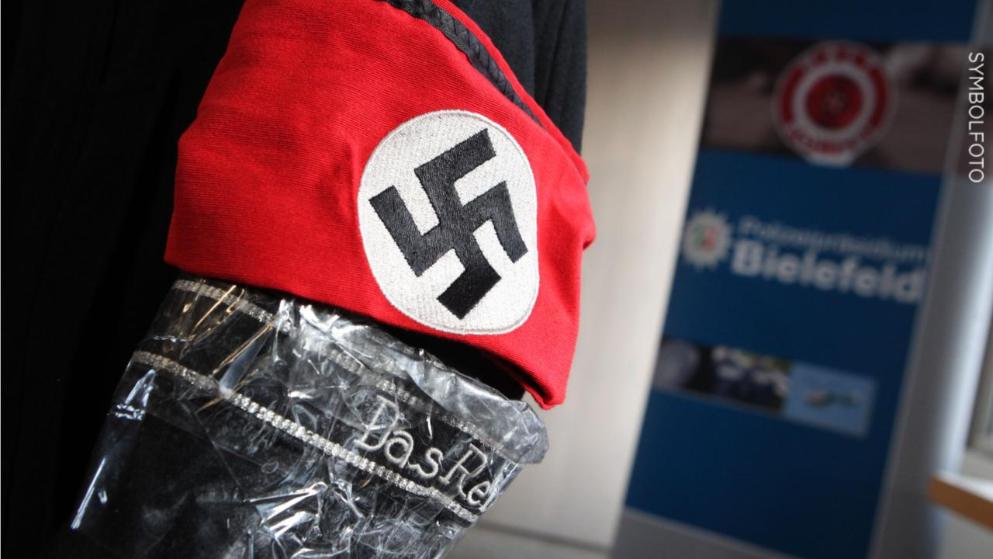 Общество: В Гамбурге школьник пришел на карнавал в костюме нациста