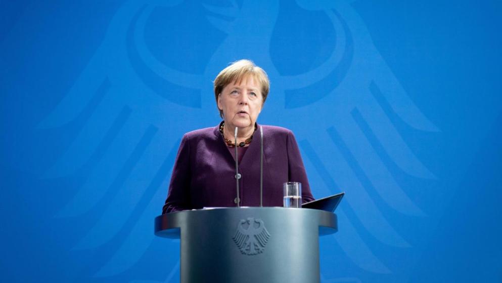 Общество: Меркель: «Расизм – это яд, который отравляет наше общество»