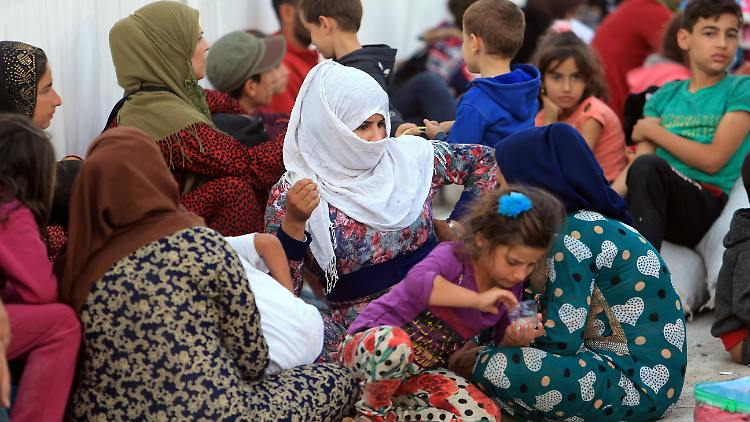 Политика: «Не можем больше сдерживать»: Турция открывает беженцам дверь в Европу