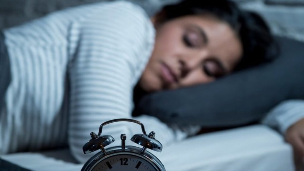 Здоровье: Когда нужно ложиться спать, чтобы на утро чувствовать себя бодрее