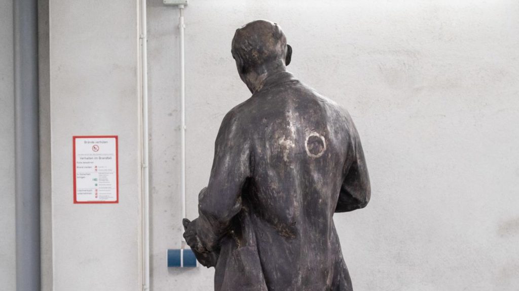 Политика: В Северном Рейне-Вестфалии поставят памятник Ленину