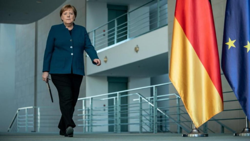 Общество: Ангела Меркель уходит на карантин