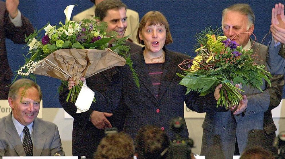 Политика: 21 год назад: такую Ангелу Меркель мы уже забыли