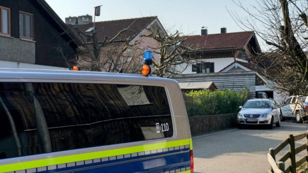 Происшествия: Бавария: мать застрелила дочерей, а затем и себя