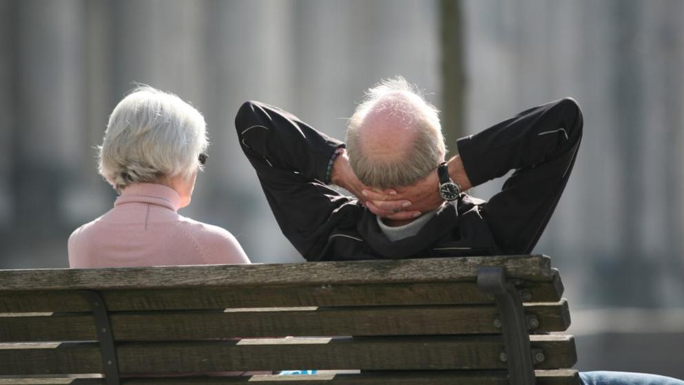 Общество: Только в одной федеральной земле немецкие пенсионеры могут жить безбедно