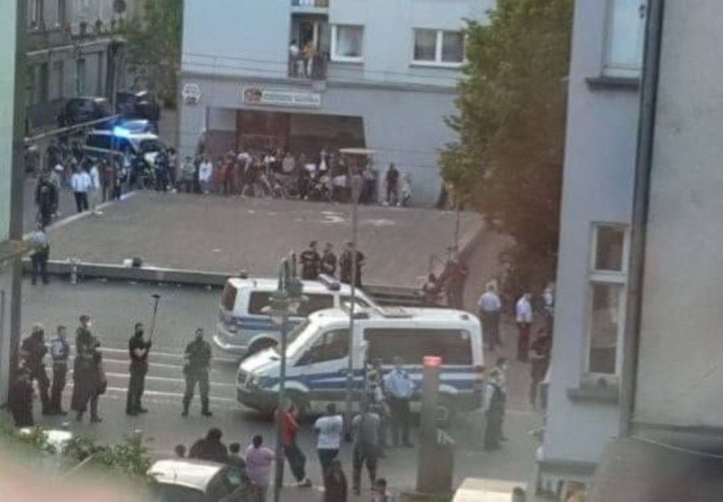 Происшествия: У полиции нет власти: арабские кланы присваивают целые кварталы немецких городов